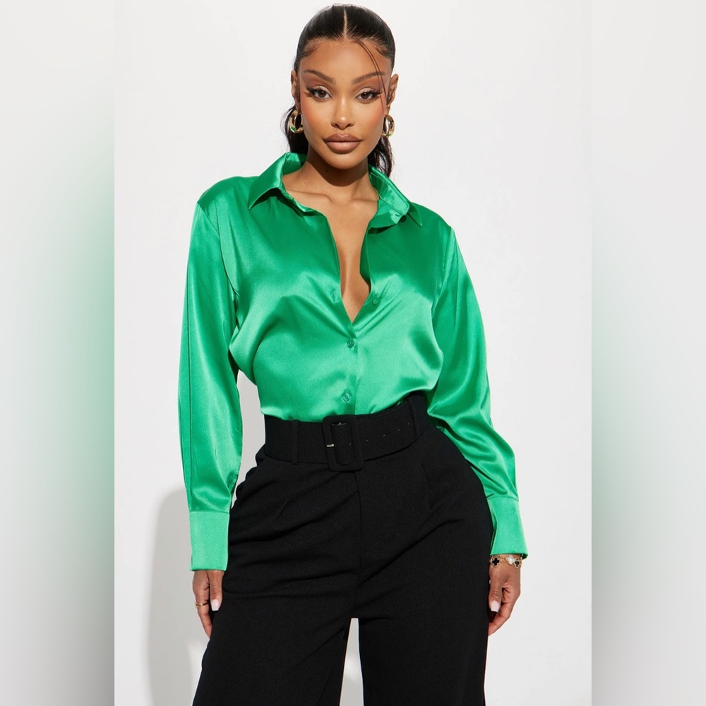 Fashion Nova Emerald Green Satin Button Down Blouse Size L |Long Sleeve Collared